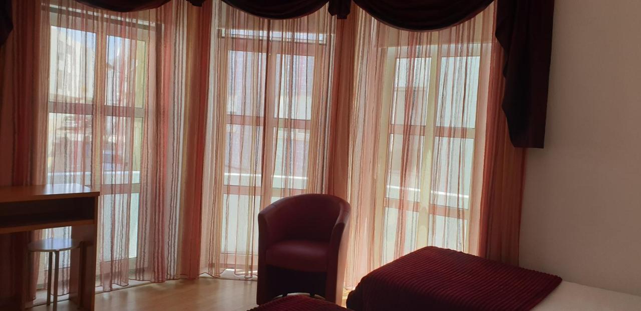 Hotel Palmeira Авиеро Екстериор снимка